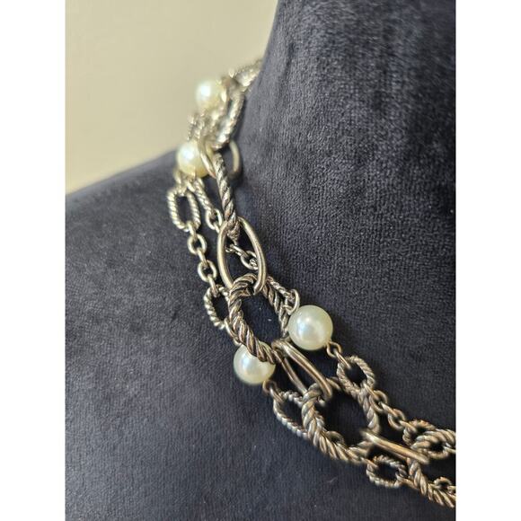 Women's Chunky Rope Chain Necklace With Faux Pearls And Toggle Ring Lock - Picture 5 of 6